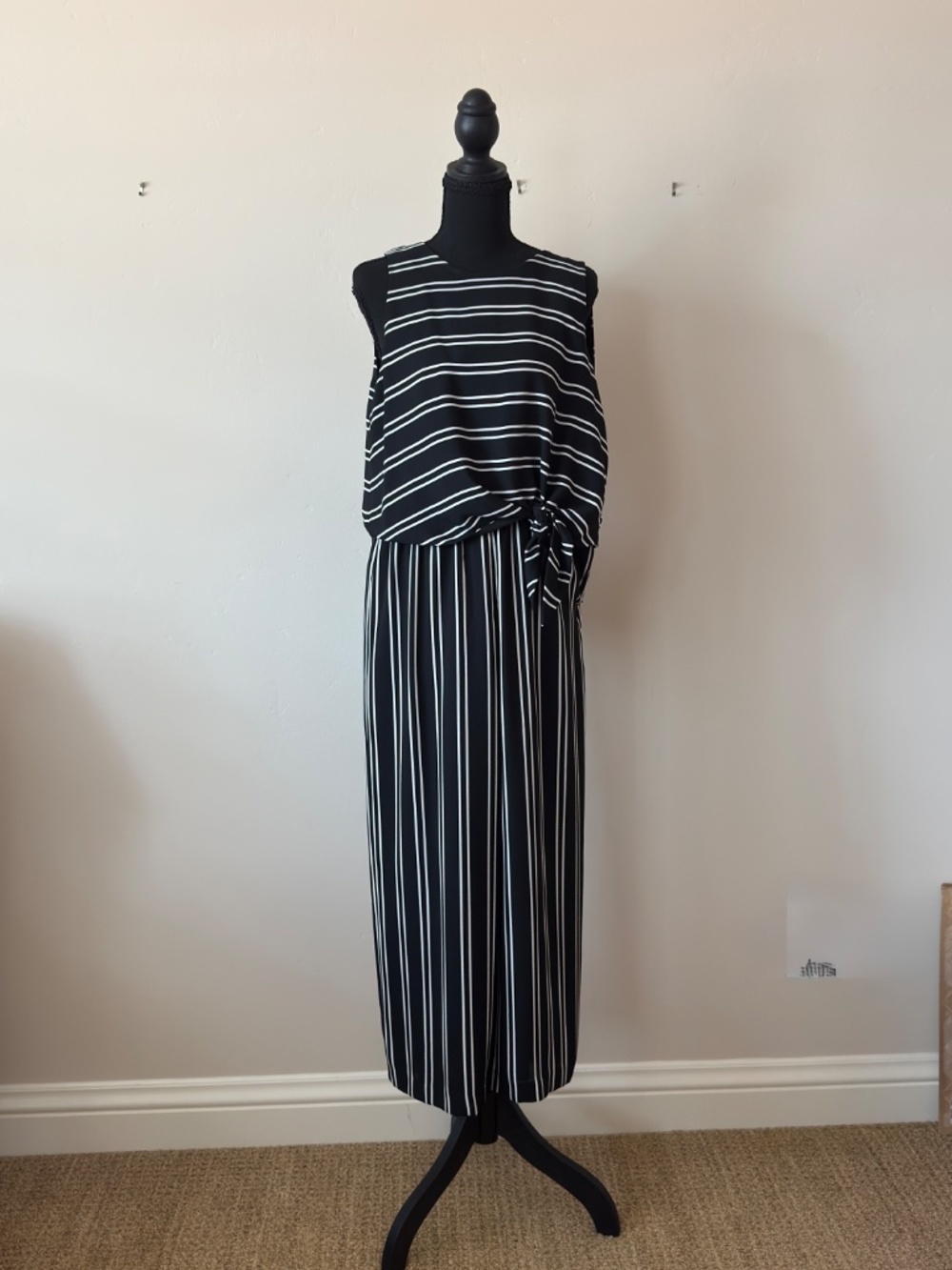 Tahari ASL Black & White Striped Wide Leg Jumpsuit, Sleeveless, Lined, Tie Waist